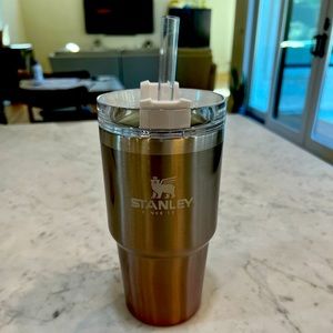 Stanley Adventure Quencher 20oz Champagne Ombré